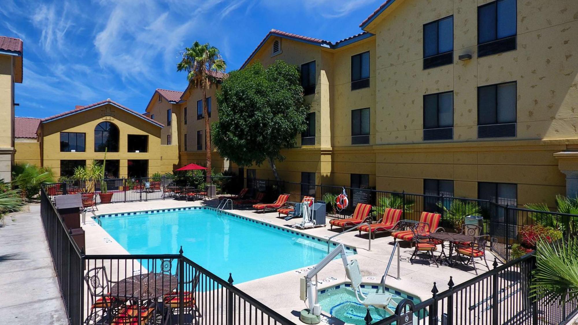 Hampton Inn & Suites Tucson Mall Casas Adobes Exterior foto