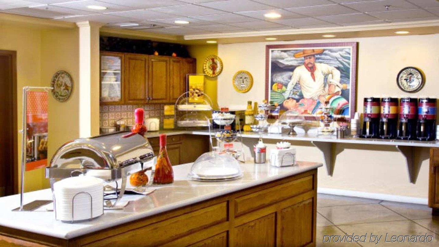 Hampton Inn & Suites Tucson Mall Casas Adobes Restaurant foto